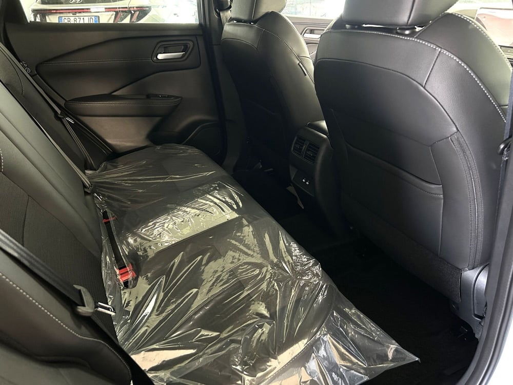 Nissan Qashqai nuova a Ferrara (13)