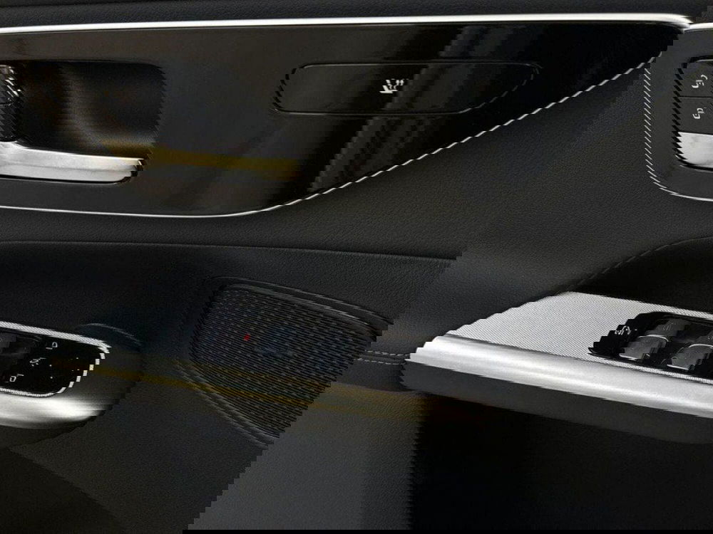 Mercedes-Benz GLC SUV nuova a Rimini (18)