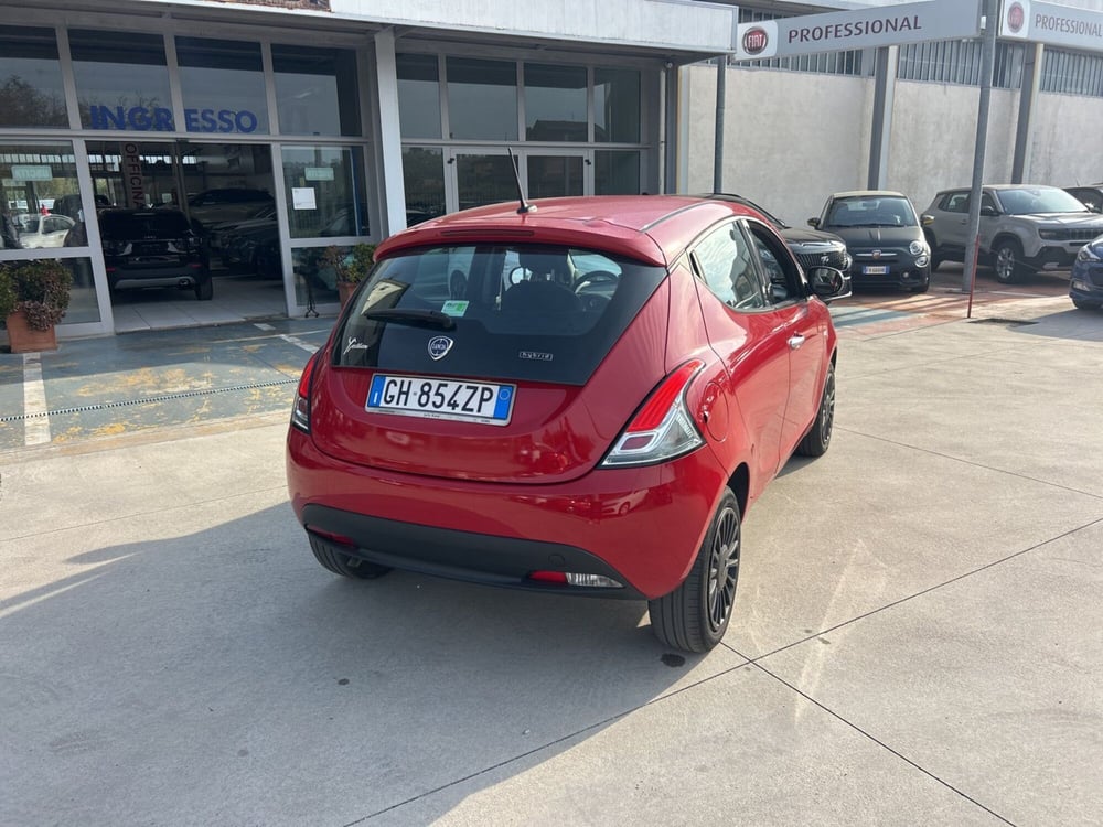Lancia Ypsilon nuova a Frosinone (3)