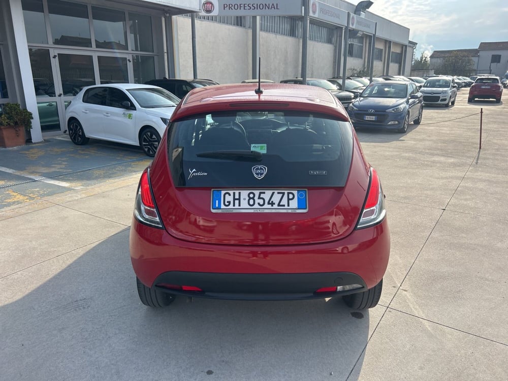 Lancia Ypsilon nuova a Frosinone (4)