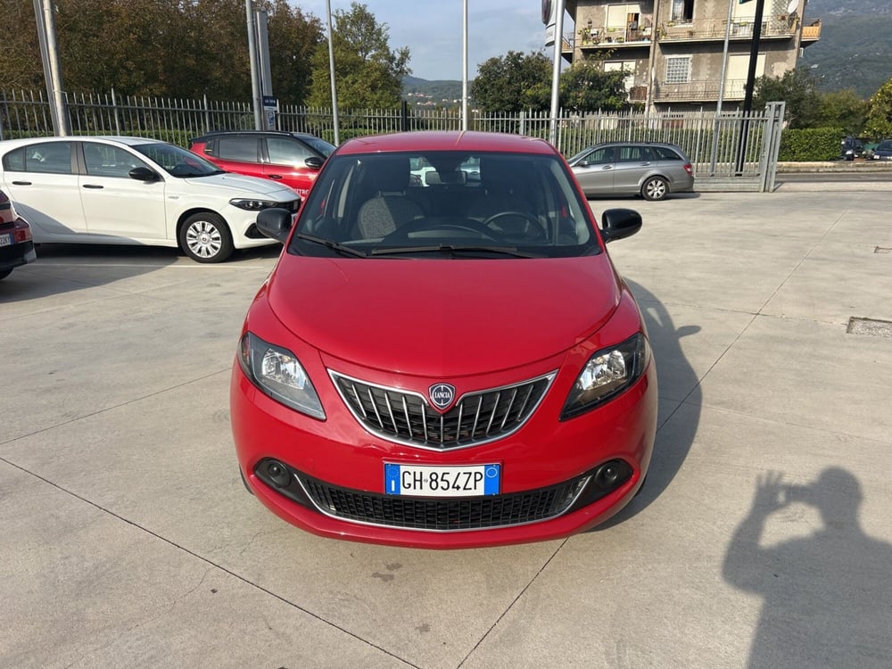 Lancia Ypsilon nuova a Frosinone (5)