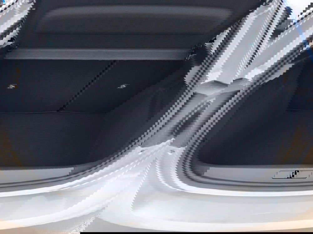 Opel Corsa nuova a Frosinone (14)