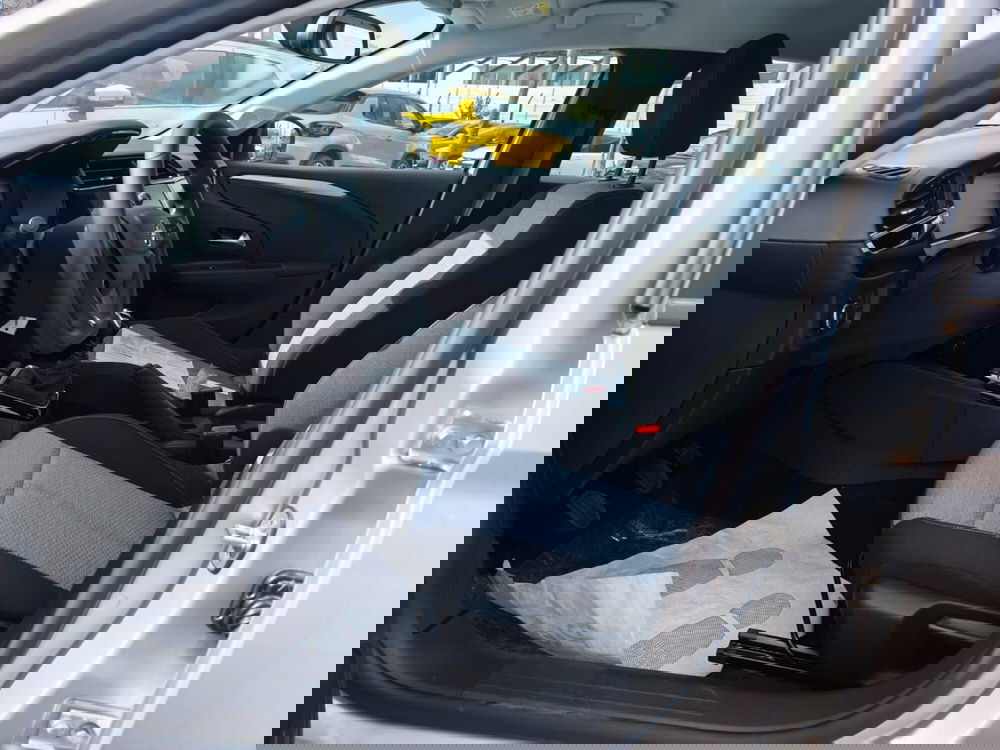 Opel Corsa nuova a Frosinone (16)