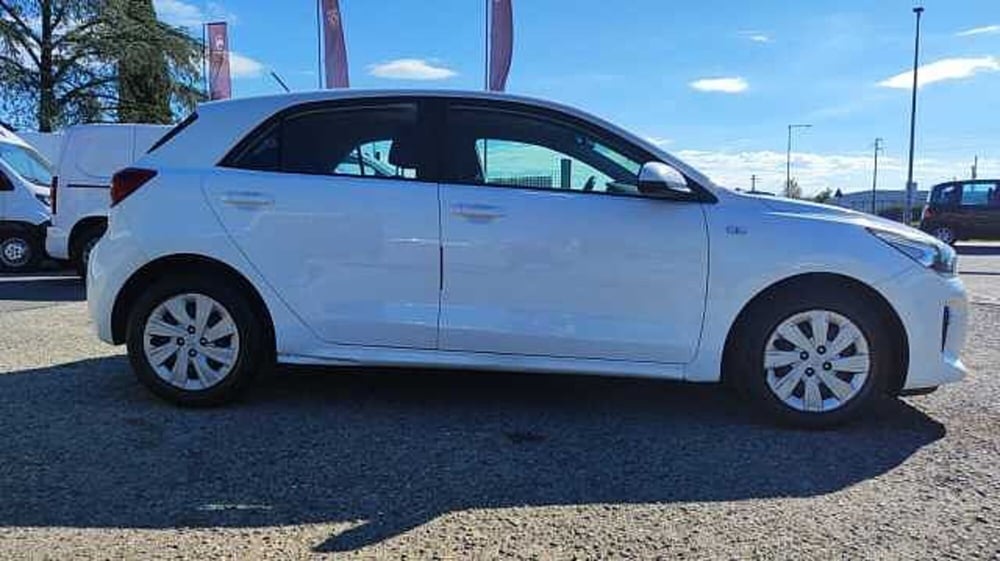 Kia Rio usata a Firenze (10)