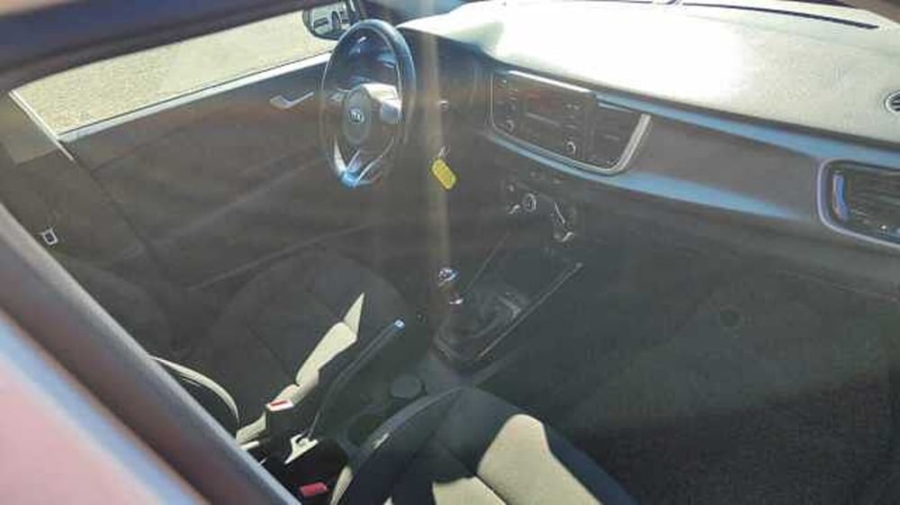 Kia Rio usata a Firenze (11)