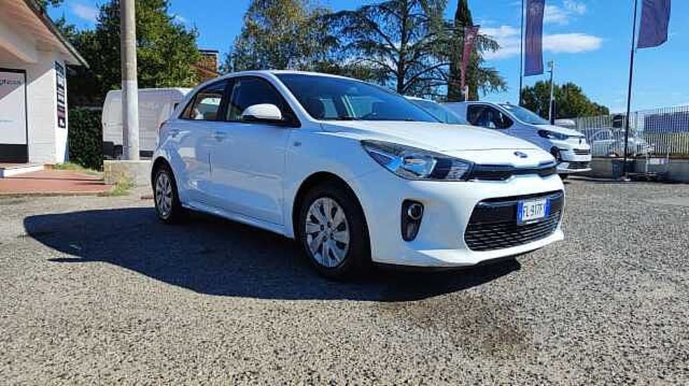 Kia Rio usata a Firenze (13)