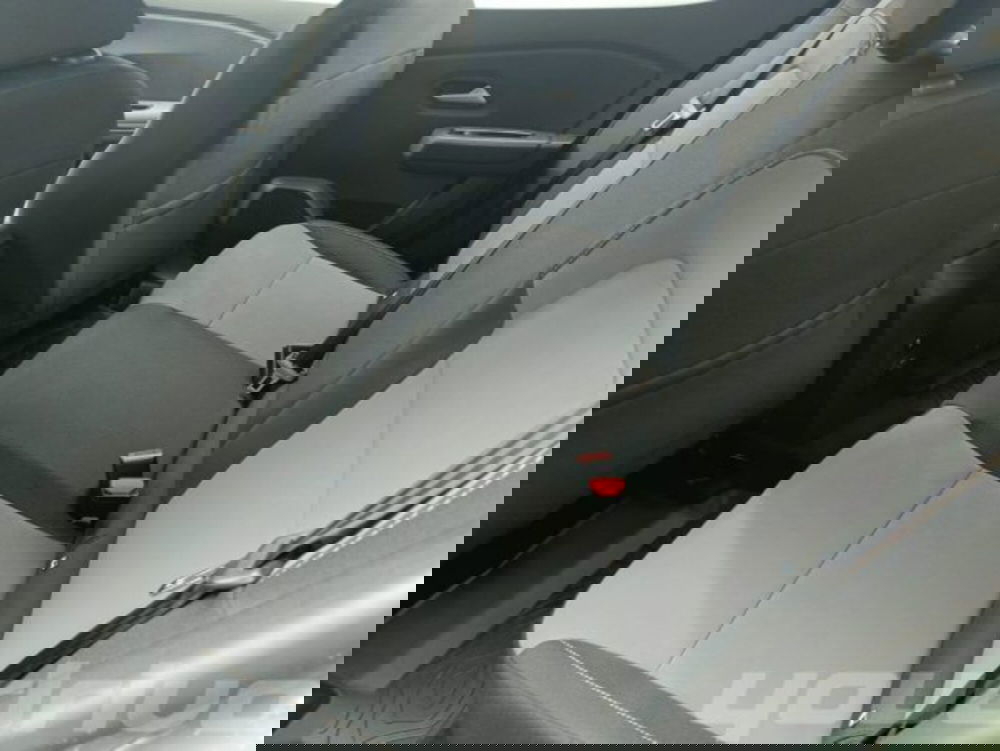 Dacia Sandero Stepway nuova a Napoli (8)