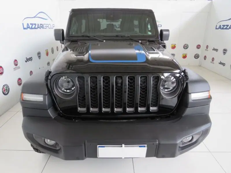 Jeep Wrangler Unlimited nuova a Lodi (2)