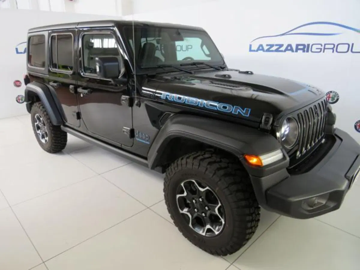 Jeep Wrangler Unlimited nuova a Lodi (5)