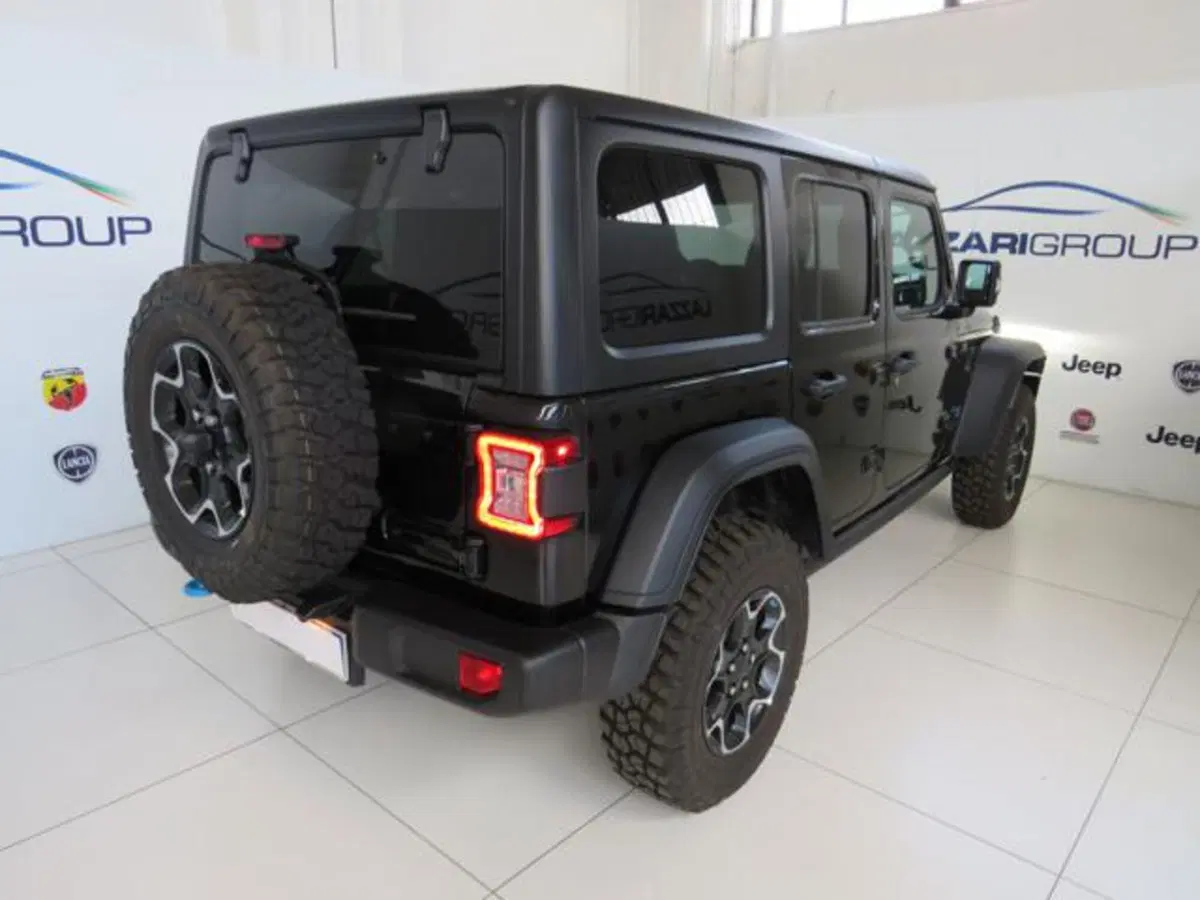 Jeep Wrangler Unlimited nuova a Lodi (6)