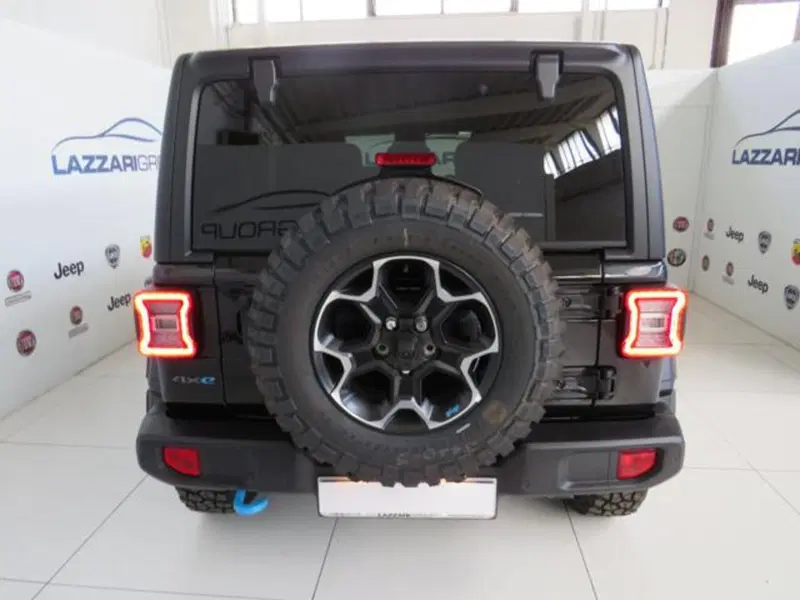Jeep Wrangler Unlimited nuova a Lodi (7)