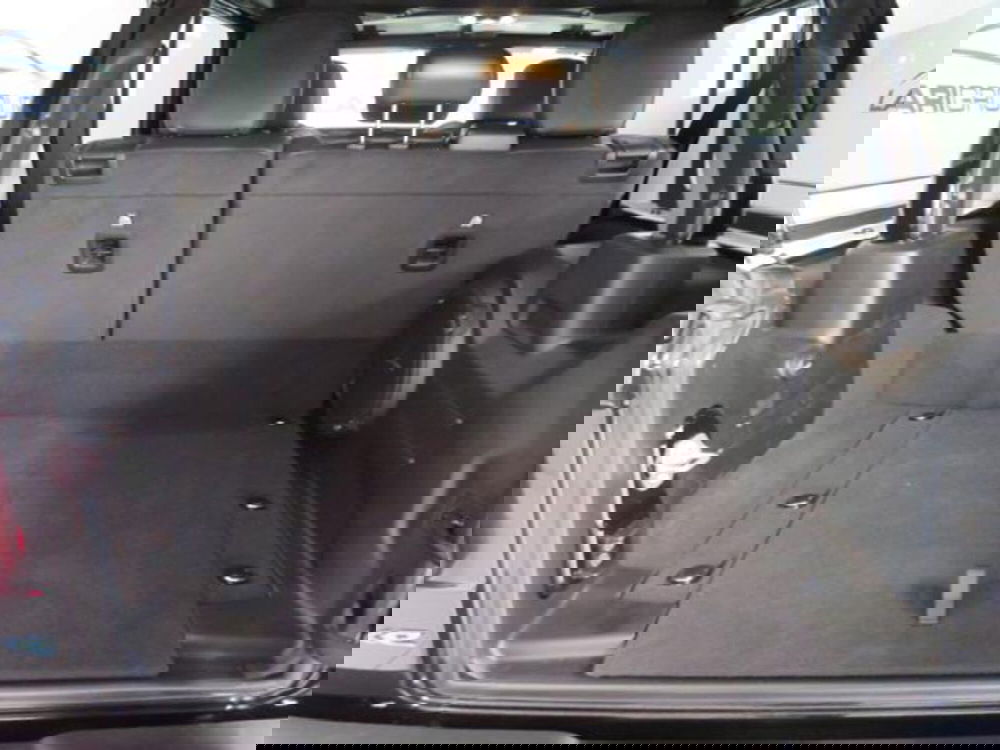 Jeep Wrangler Unlimited nuova a Lodi (9)