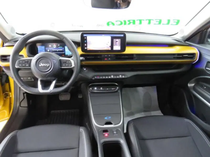 Jeep Avenger usata a Lodi (13)