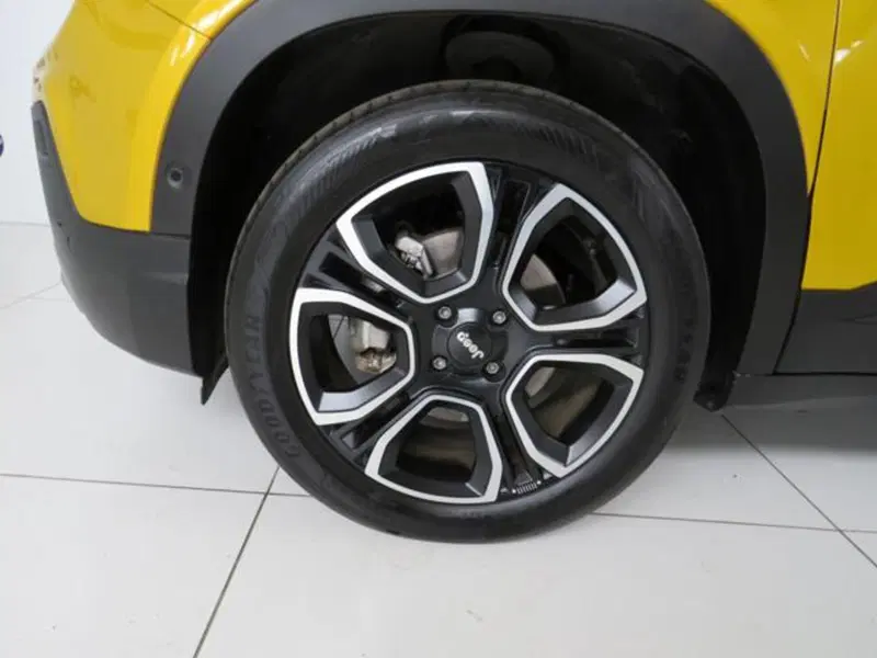 Jeep Avenger usata a Lodi (14)