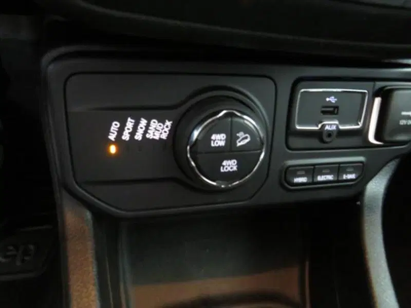 Jeep Renegade usata a Lodi (14)