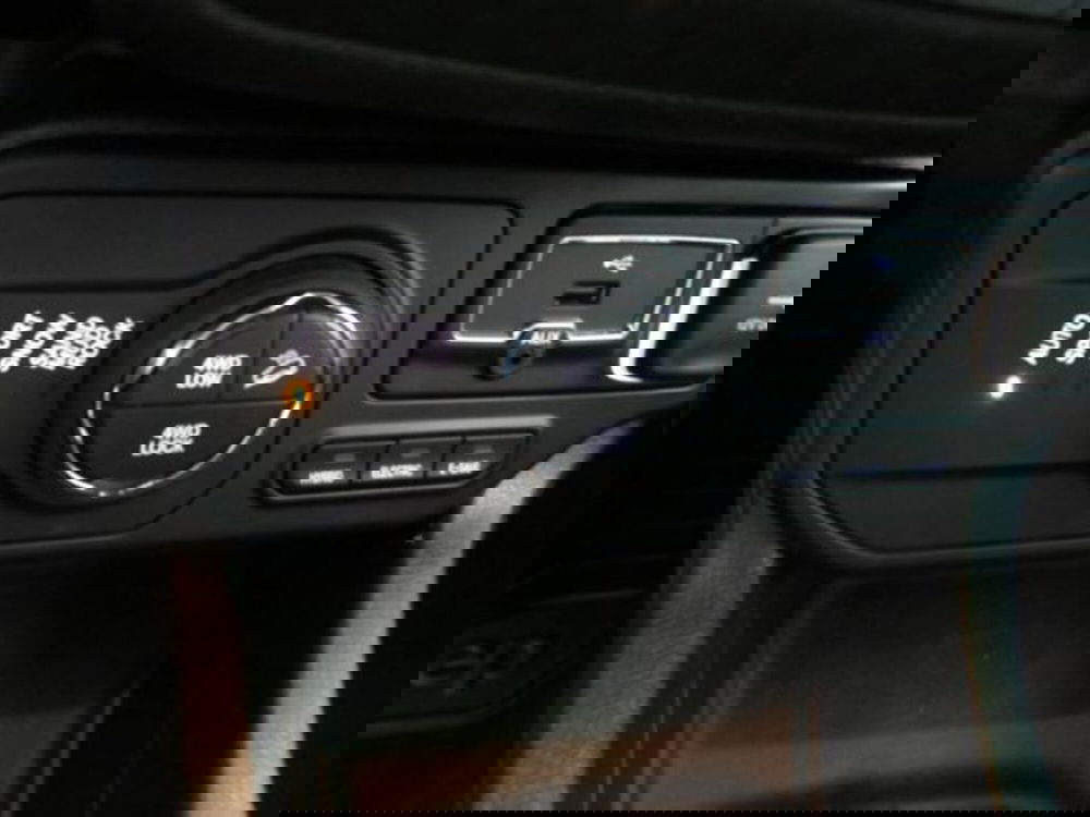 Jeep Renegade usata a Lodi (14)
