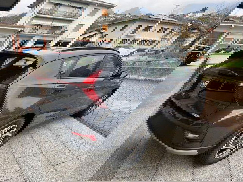 Hyundai Bayon nuova a Verbano Cusio Ossola (5)