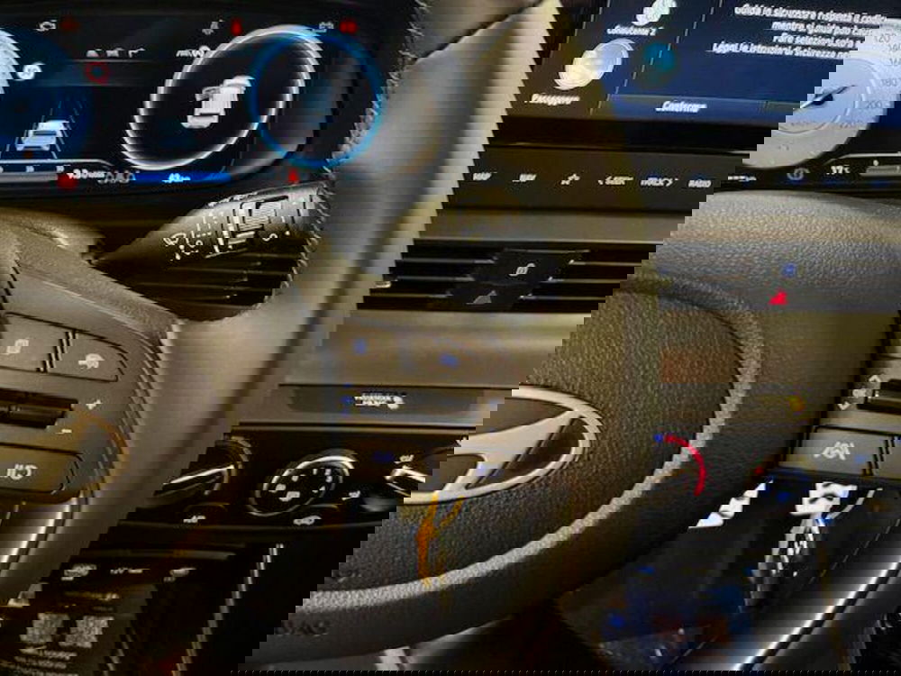 Hyundai Bayon nuova a Verbano Cusio Ossola (15)