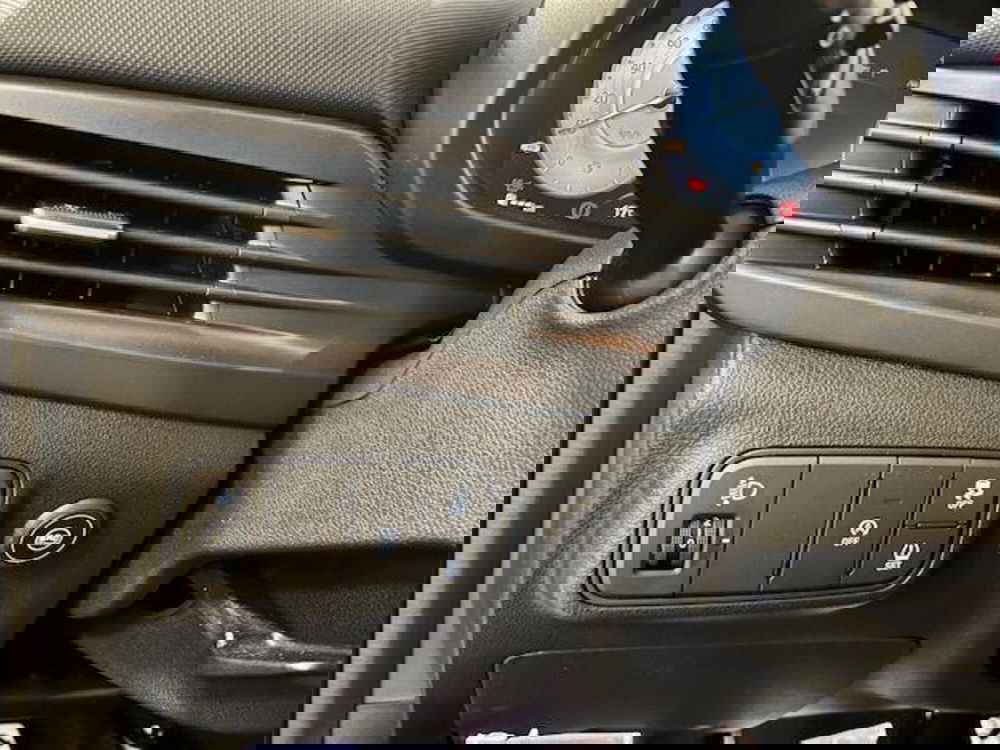 Hyundai Bayon nuova a Verbano Cusio Ossola (16)