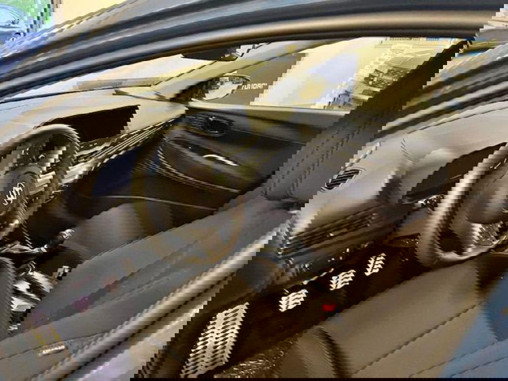 Hyundai Bayon nuova a Verbano Cusio Ossola (9)