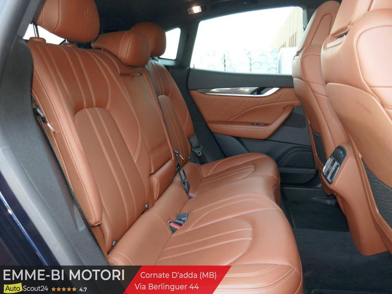 Maserati Levante usata a Monza e Brianza (19)