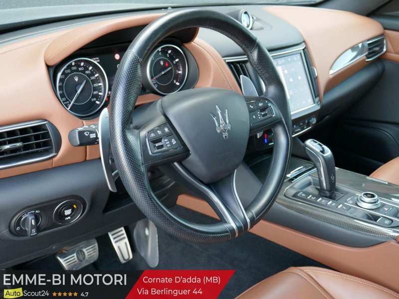 Maserati Levante usata a Monza e Brianza (6)