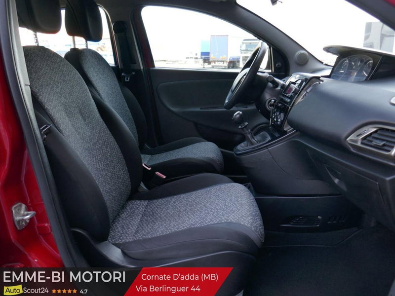 Lancia Ypsilon usata a Monza e Brianza (17)
