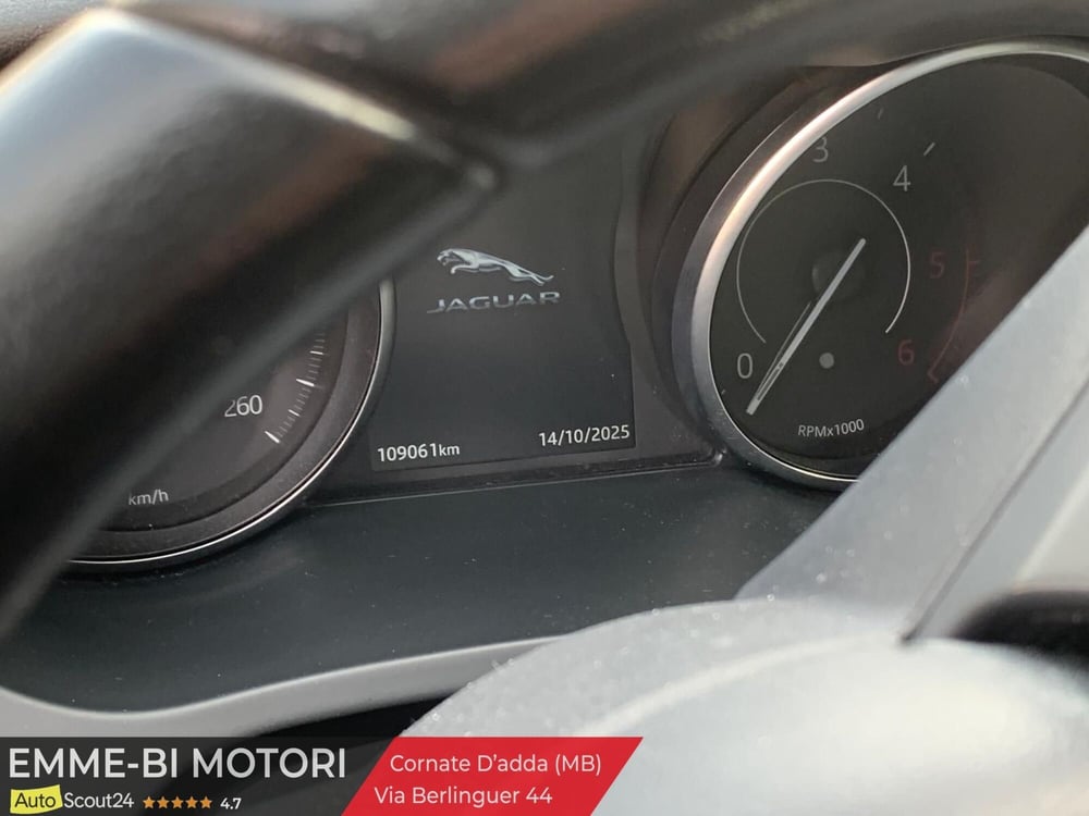 Jaguar E-Pace usata a Monza e Brianza (8)