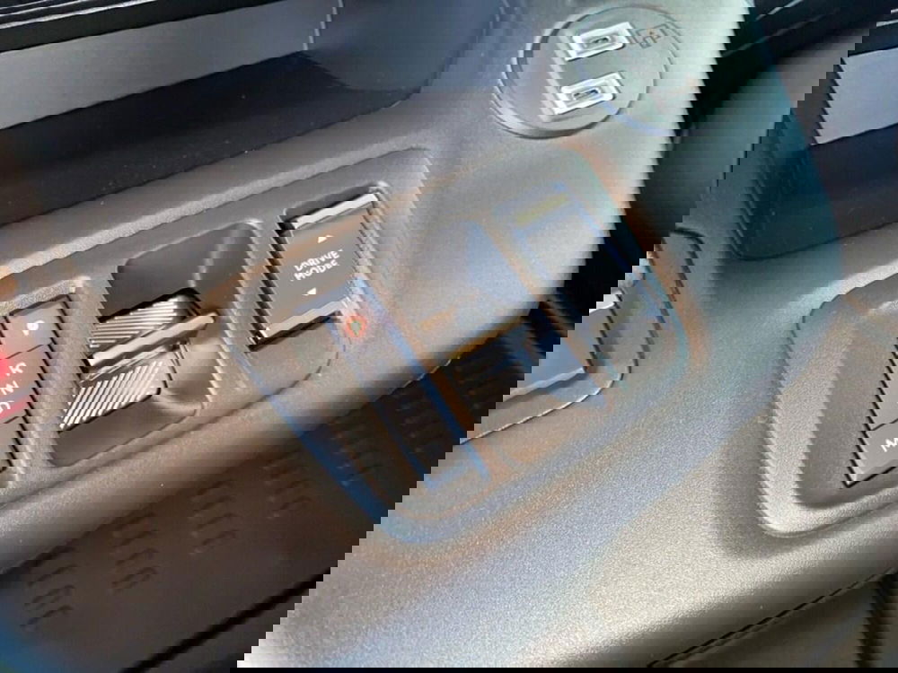 Peugeot Partner Furgone nuova a Torino (12)