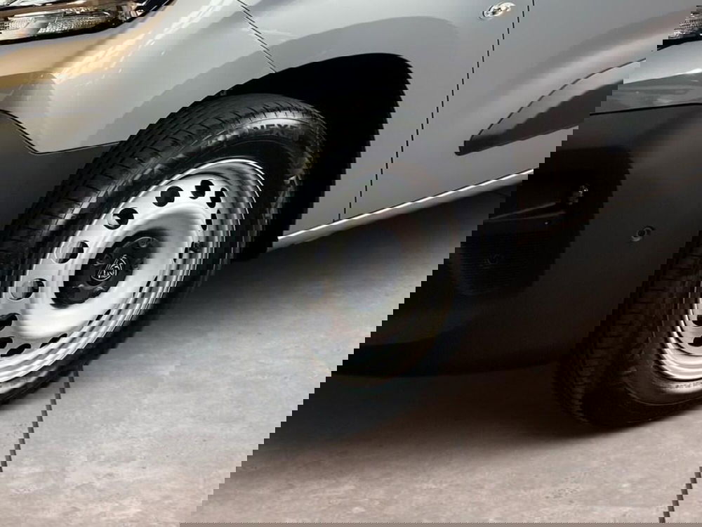 Peugeot Partner Furgone nuova a Torino (15)