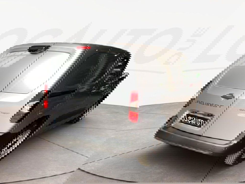Peugeot Partner Furgone nuova a Torino (4)
