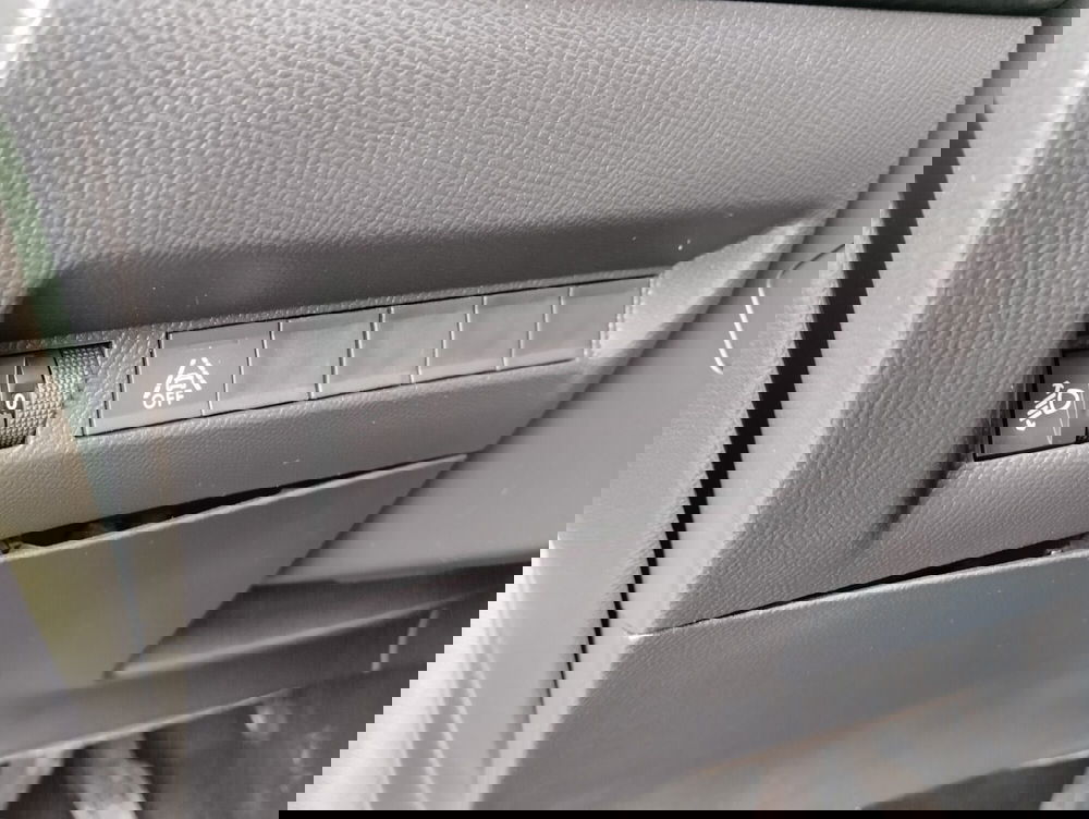 Peugeot 208 usata a Asti (8)