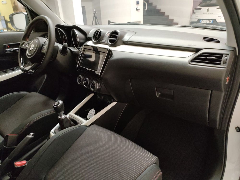 Suzuki Swift nuova a Teramo (12)