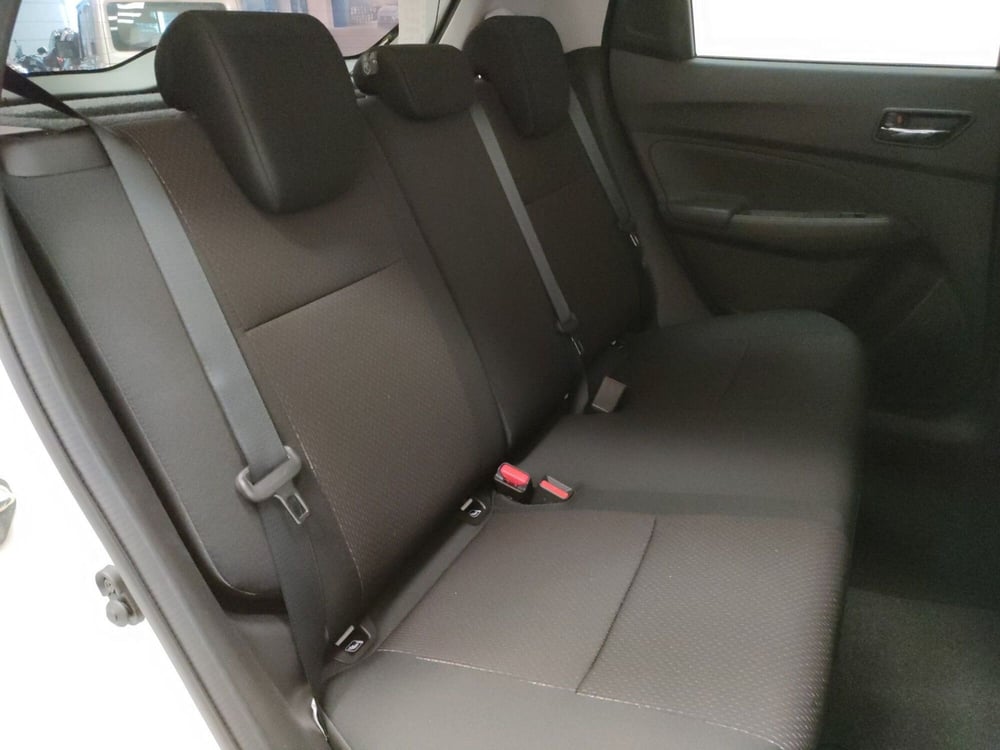 Suzuki Swift nuova a Teramo (14)