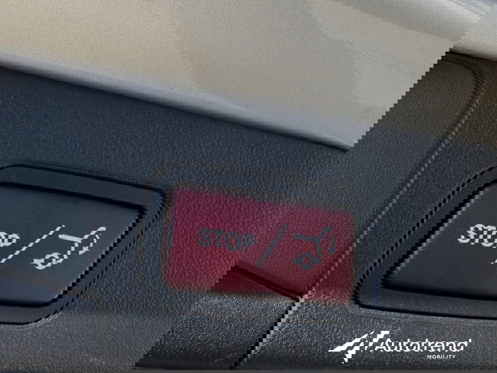 Mercedes-Benz Classe B usata a Bari (16)