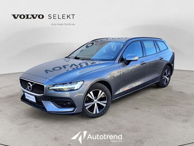 Volvo V60 D3 Momentum Business del 2020 usata a Bari