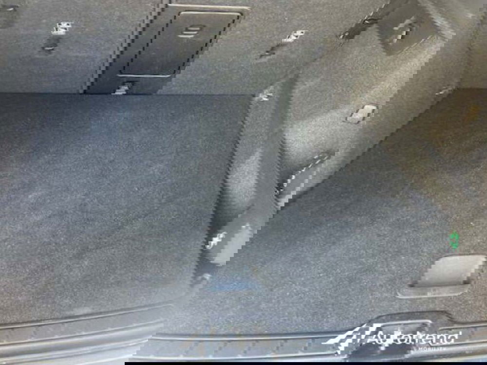 Volvo XC40 usata a Bari (15)