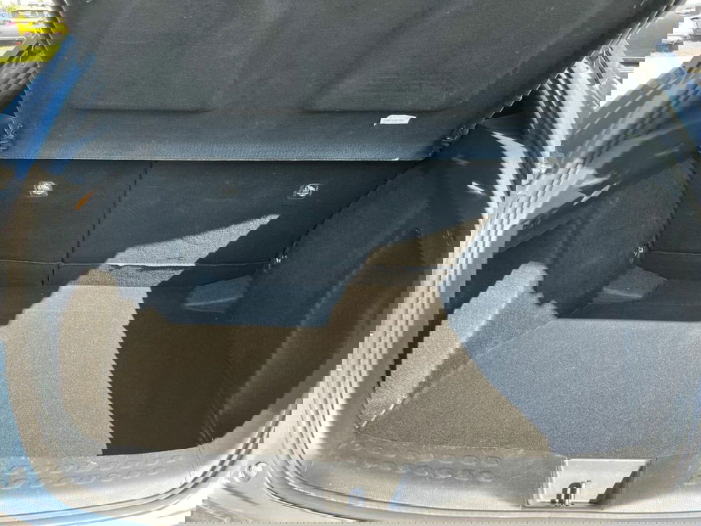 Toyota Toyota C-HR usata a Sondrio (13)