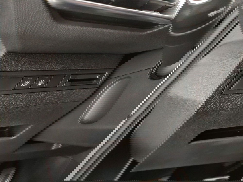 Peugeot 3008 usata a Caserta (14)
