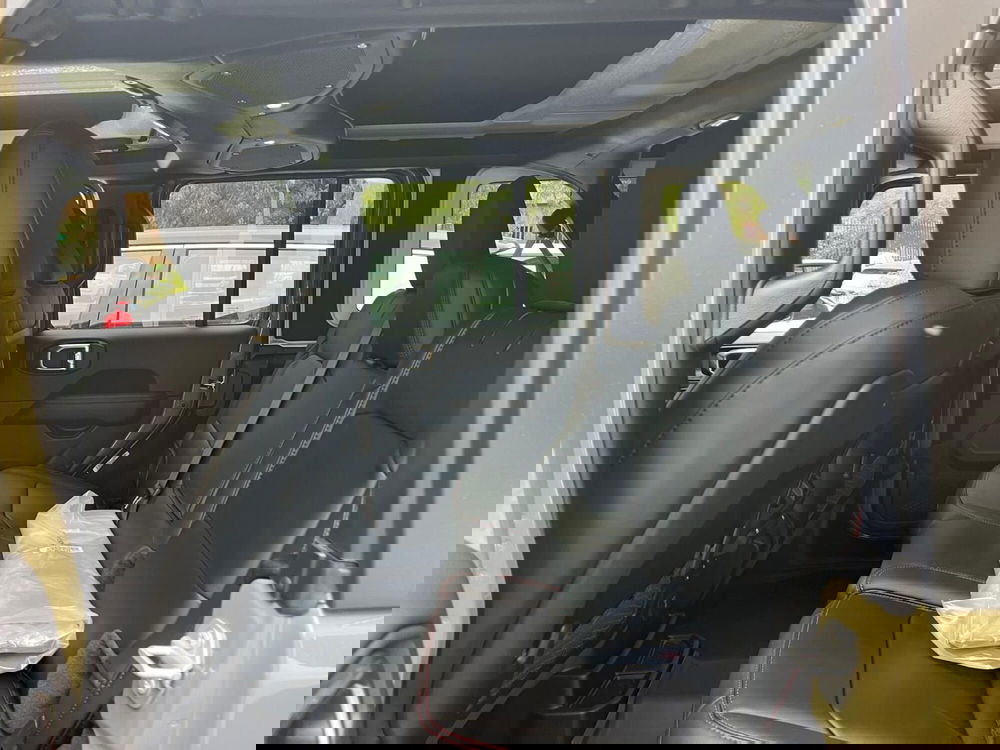 Jeep Wrangler Unlimited nuova a Milano (16)