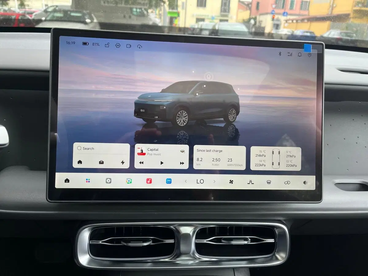 Leapmotor B10 nuova a Milano (17)