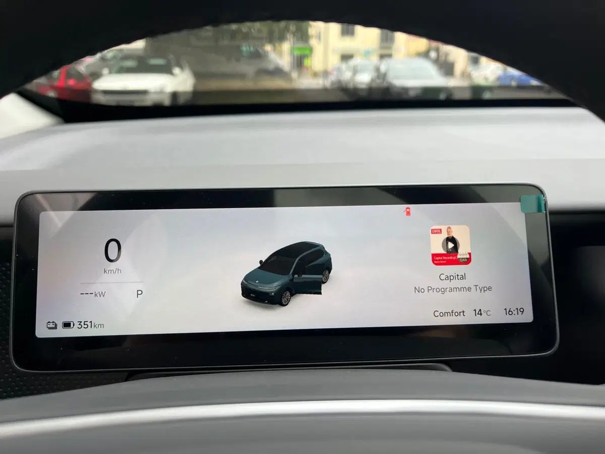 Leapmotor B10 nuova a Milano (19)
