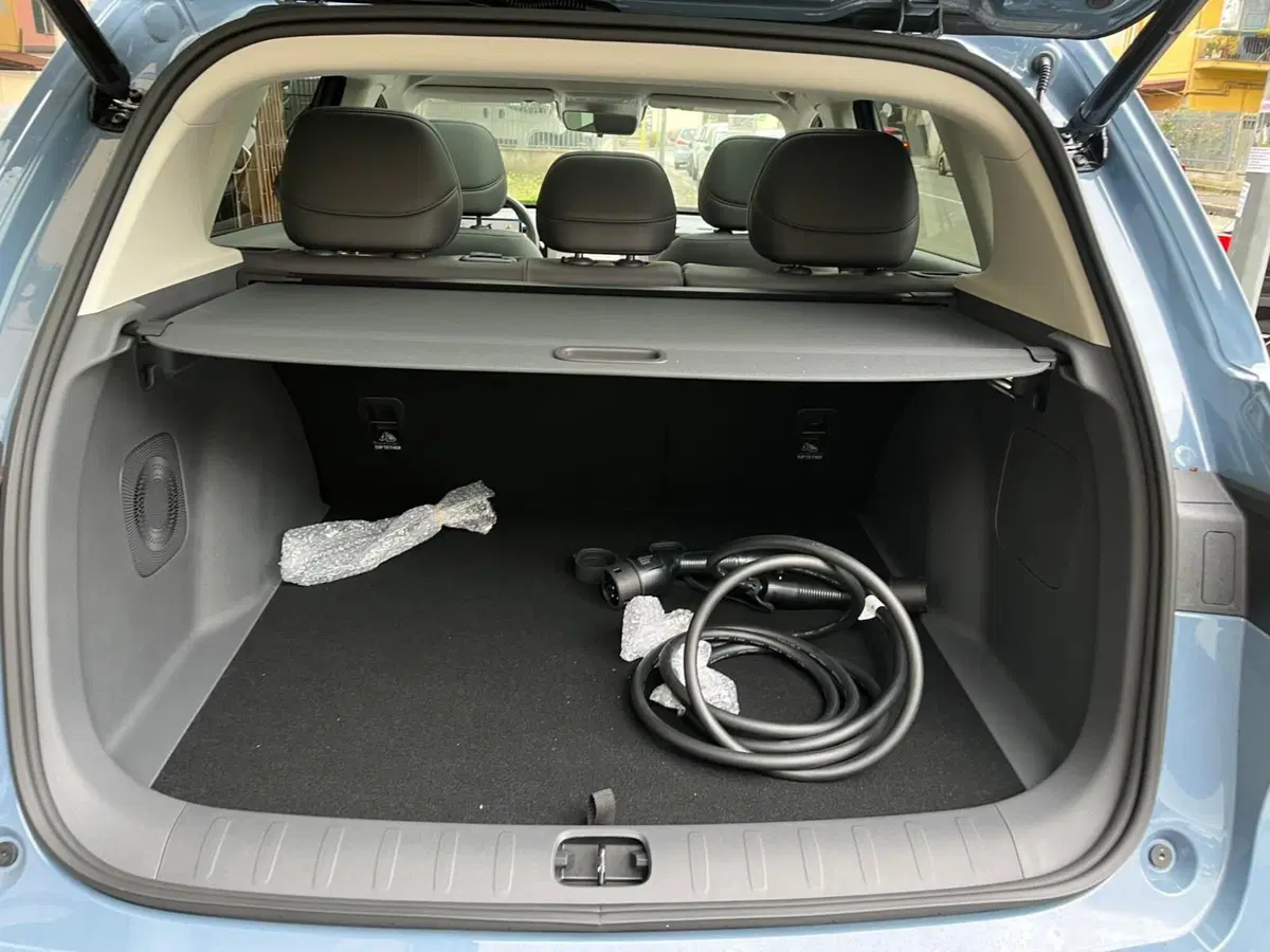 Leapmotor B10 nuova a Milano (9)