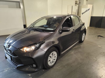 Toyota Yaris 1.5 Hybrid 5 porte Energy del 2022 usata a Milano