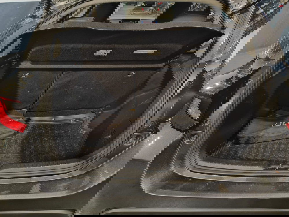 Toyota Yaris usata a Milano (10)