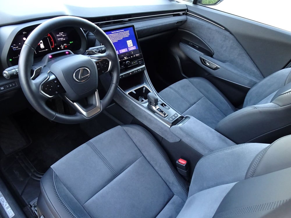 Lexus LBX usata a Treviso (12)