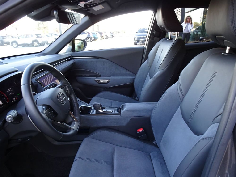 Lexus LBX usata a Treviso (13)