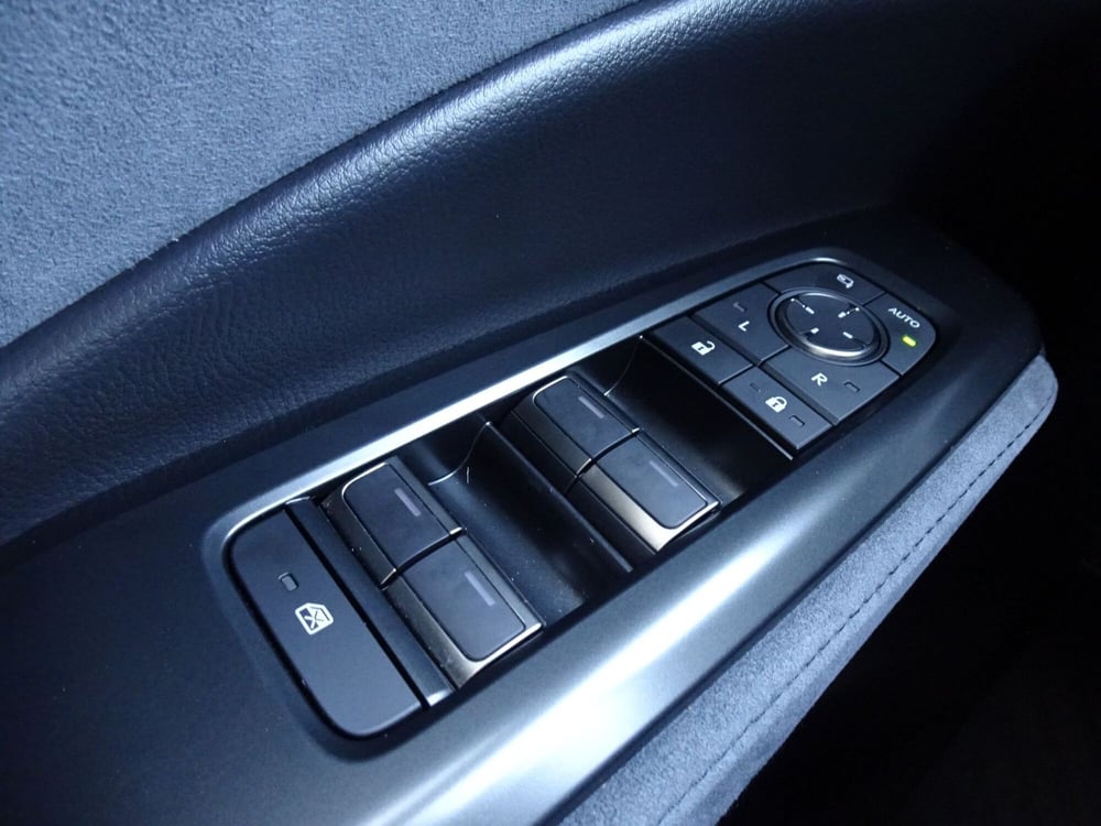 Lexus LBX usata a Treviso (16)