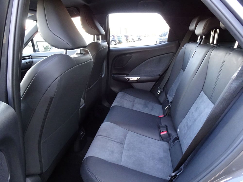 Lexus LBX usata a Treviso (9)