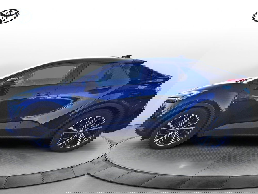 Toyota Toyota C-HR usata a Treviso (7)